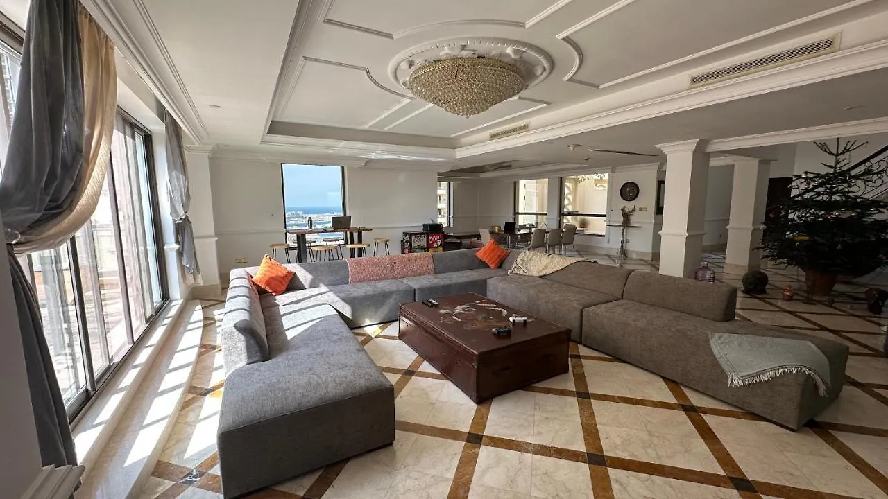 Neyar Beach Vibes - The Penthouse Hostel Dubai
