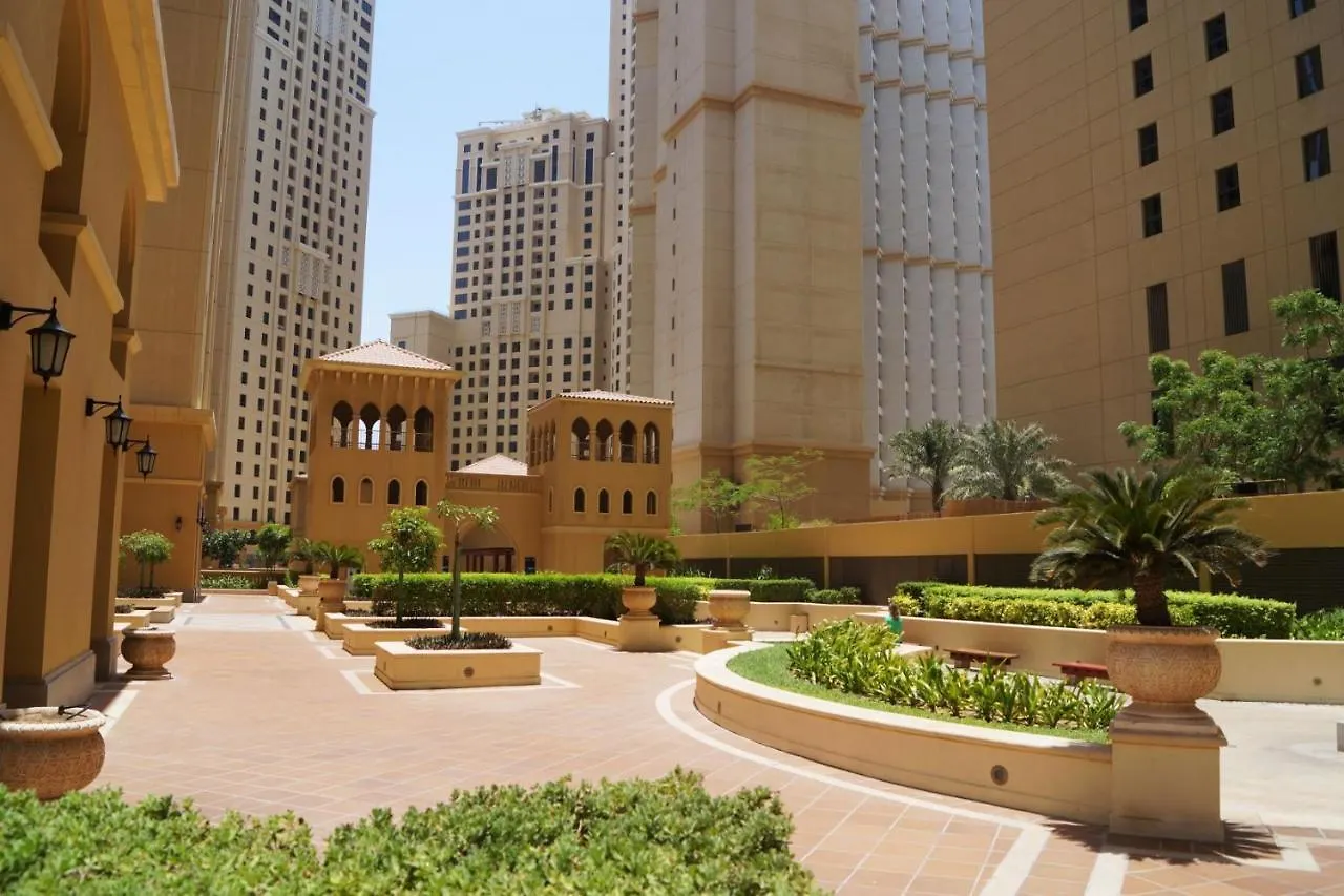 Neyar Beach Vibes - The Penthouse Hostel Dubai
