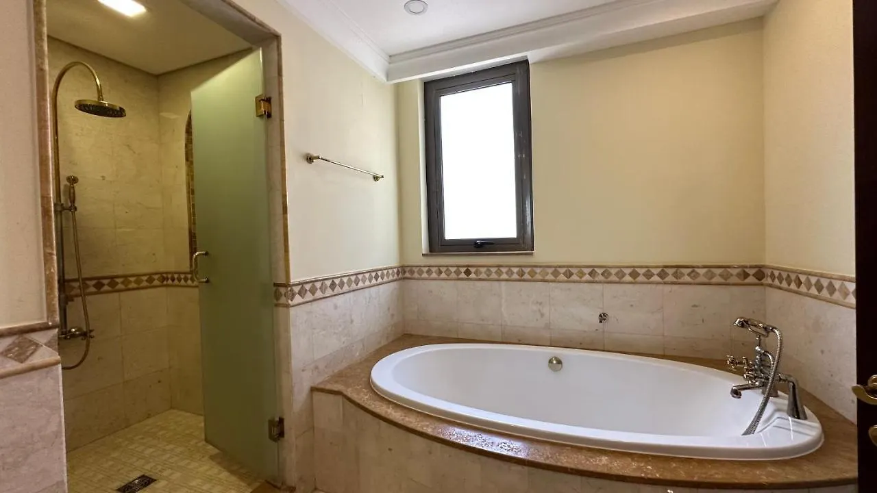 Neyar Beach Vibes - The Penthouse Hostel Dubai