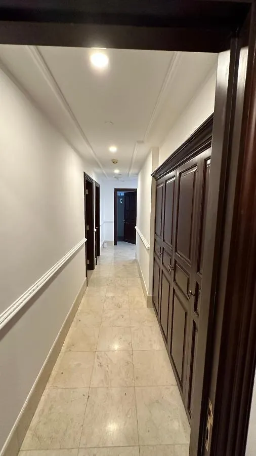 Neyar Beach Vibes - The Penthouse Hostel Dubai