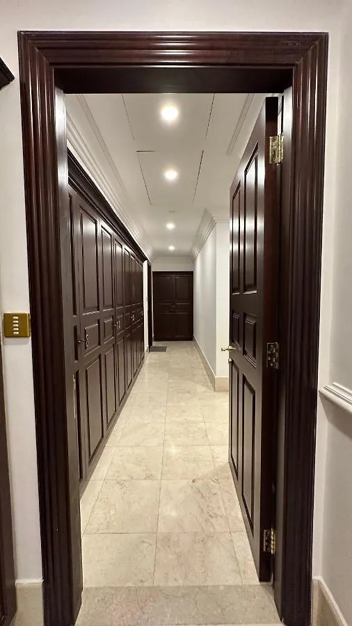 Neyar Beach Vibes - The Penthouse Hostel Dubai