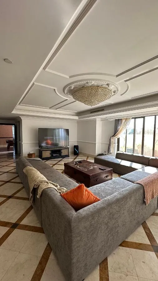 Neyar Beach Vibes - The Penthouse Hostel Dubai