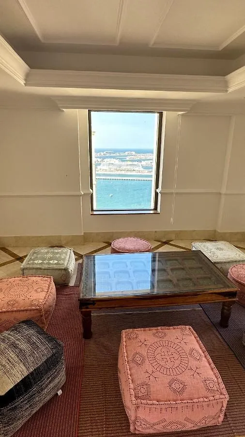 Neyar Beach Vibes - The Penthouse Hostel Dubai