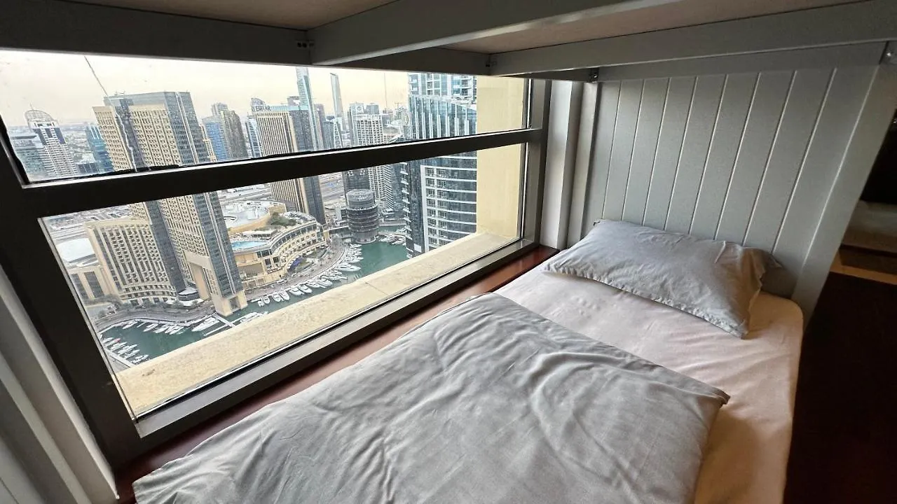 Neyar Beach Vibes - The Penthouse Hostel Dubai 0*,