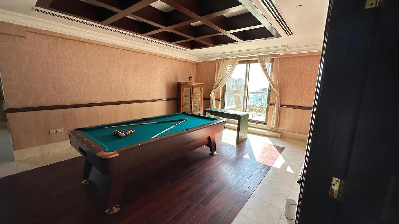 Neyar Beach Vibes - The Penthouse Hostel Dubai